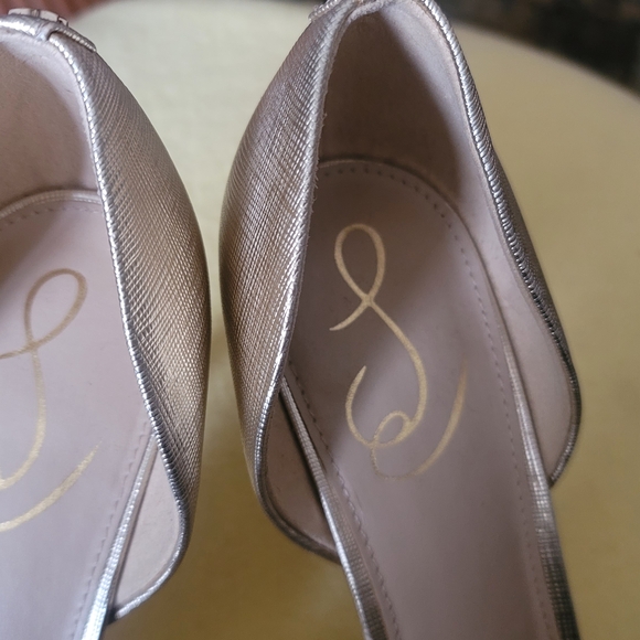 Sam Edelman Gold Heels - Picture 7 of 8